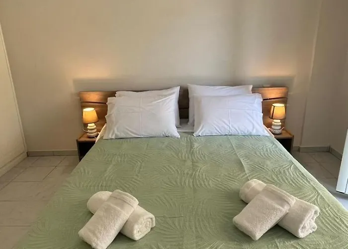 Makis דירה Tsoukaládhes