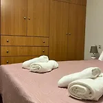 Apartment Makis